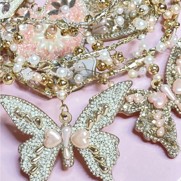 2 NWT Cupcake & Cashmere Heart Butterf Valentine Beaded Garland 6ft - Picture 3 of 6